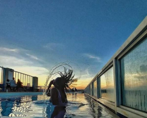 Snow White Studio + Free Swimming pool, Nairobi Central